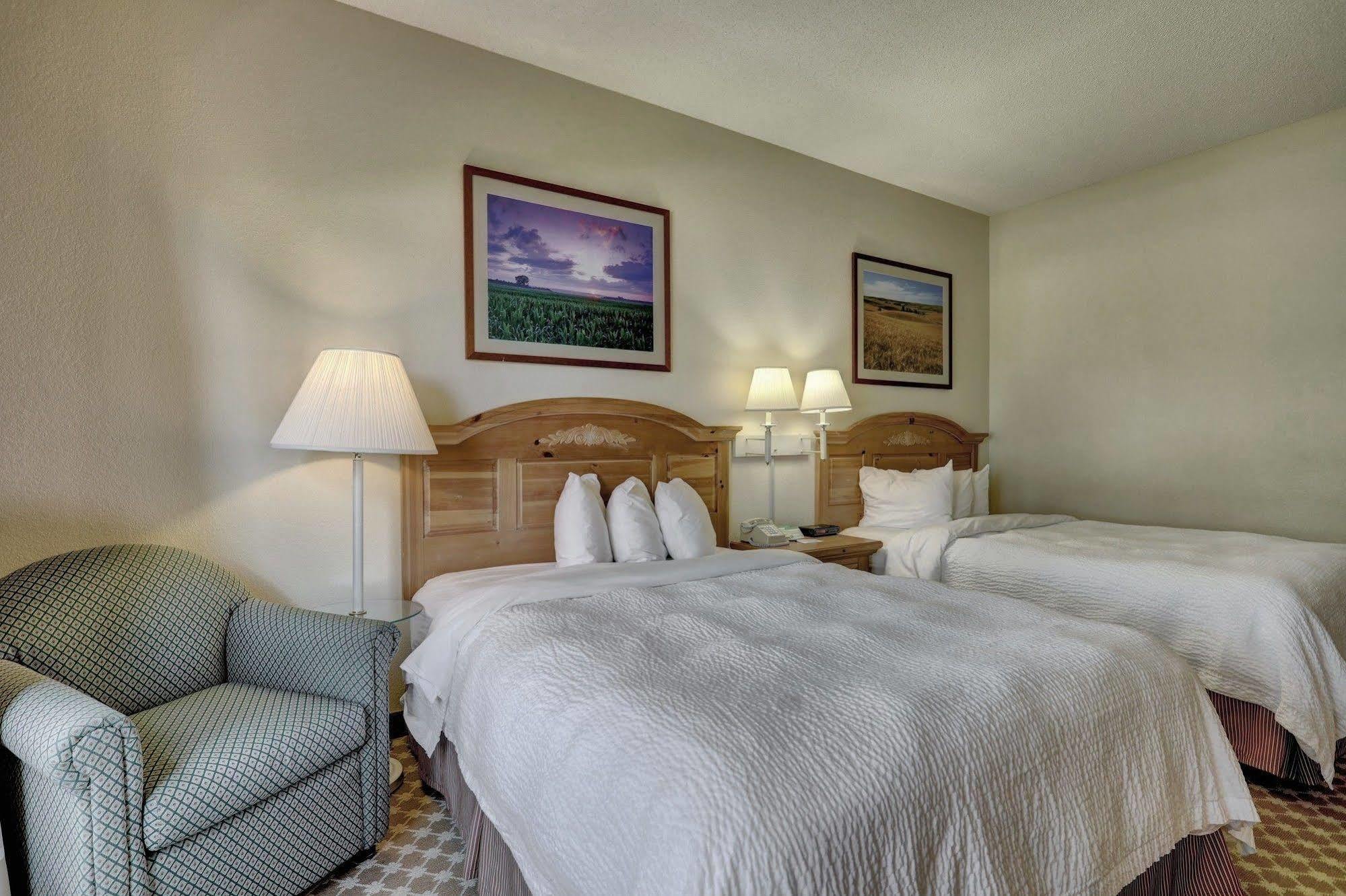 Lancaster Inn & Suites Manheim Kültér fotó